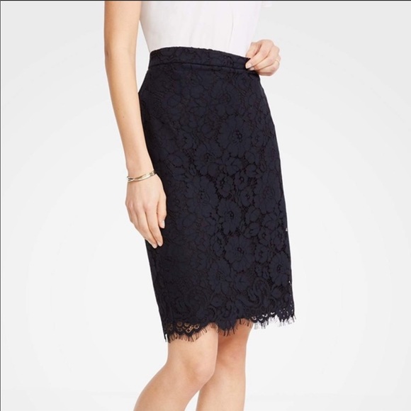 Ann Taylor Dresses & Skirts - NWT Ann Taylor Navy Pencil Lace Skirt 0